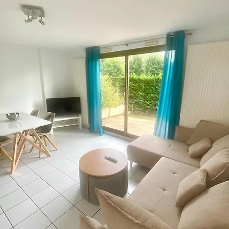 Piscine - Quartier Toison D'or Apartament *