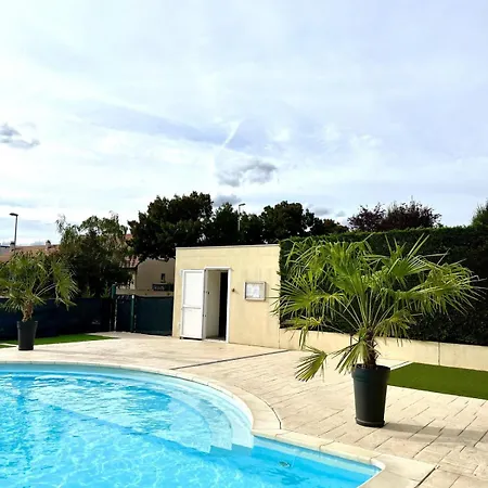 Piscine - Quartier Toison D'or 公寓